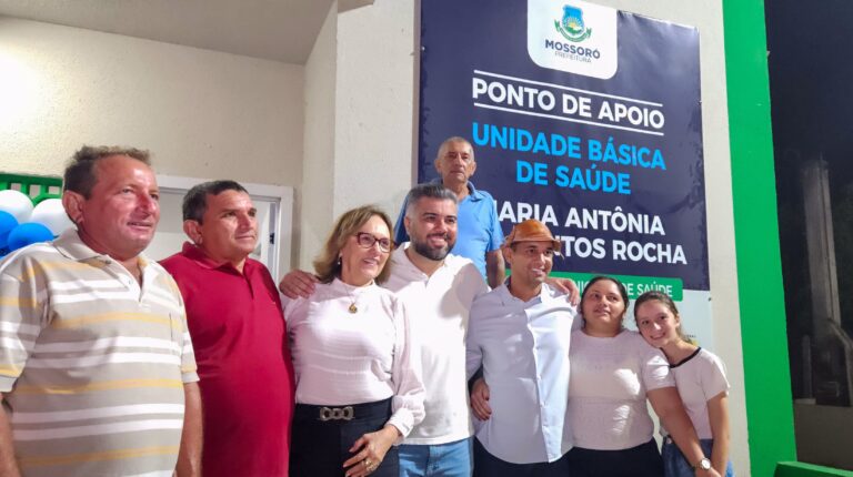 A senadora Zenaide Maia (PSD/RN), acompanhada do prefeito Allyson Bezerra, do vice-prefeito eleito Marcos Medeiros (PSD)