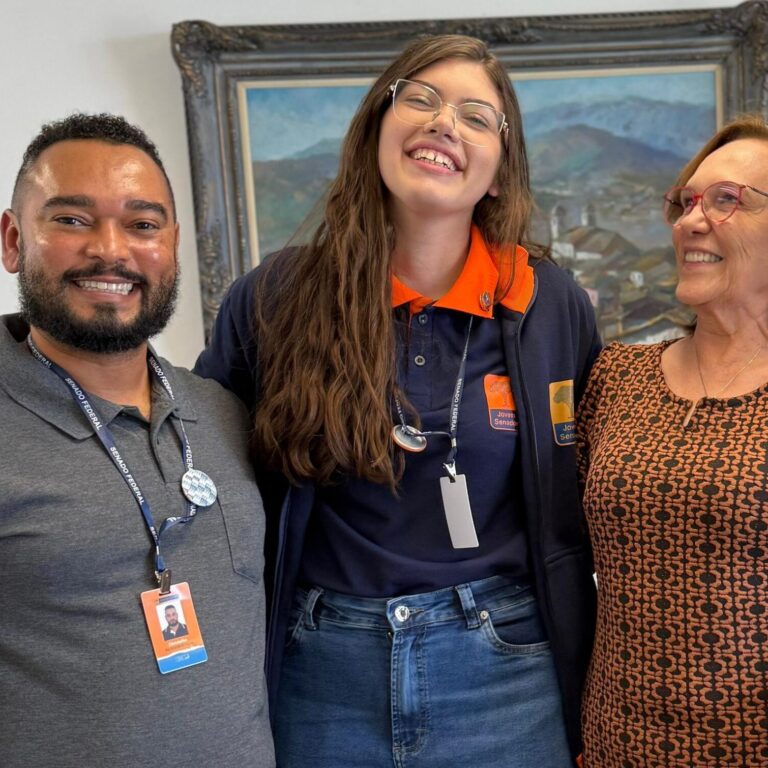 Zenaide recebe a jovem senadora Keyla e o professor Chris em seu gabinete no Senado